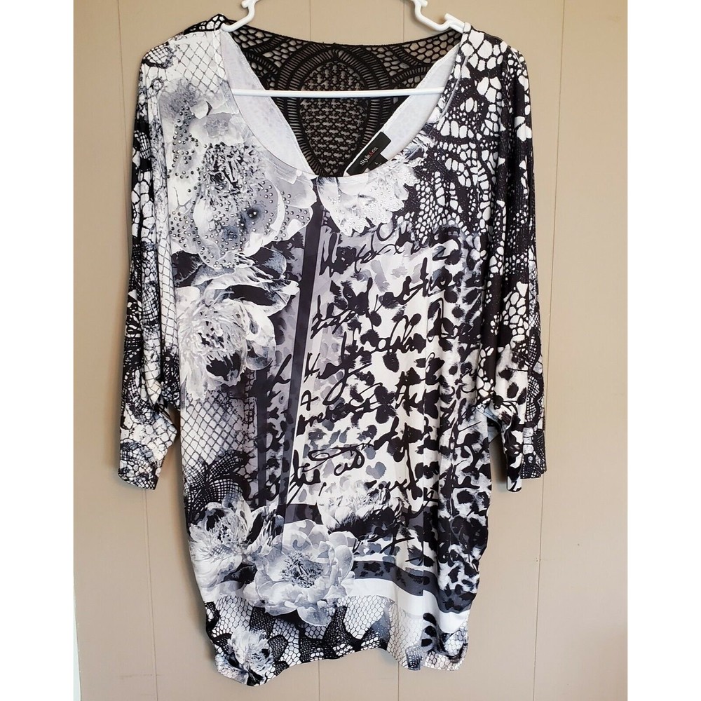 Size Large Woman's Black And White Top Crochet on Back Top Blouse